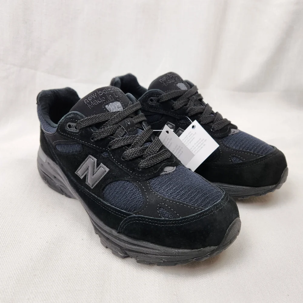 New balance 993 Black On Black Suede Sneakers. USA - Picture 1 of 13